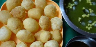 Places To Enjoy Mouth-Watering Best Golgappas In Delhi Golgappas