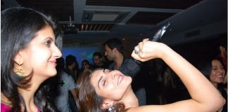 Sing Your Heart Out At These Best Places With Karaoke Nights In Delhi Harrys