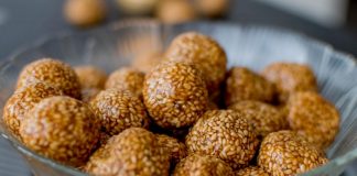 Must Try These Dishes From Bihar At Least Once In A Lifetime. These Are Delicious And Healthy! TIll Laddu