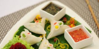 Best Restaurants And Food Joints At Lajpat Nagar To Satiate Hungry Souls In Delhi D'Momo Factory