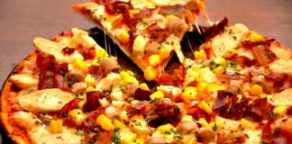 Enjoy Best Pizzas In Delhi At These Places Smokey’s BBQ and Grill Pizza