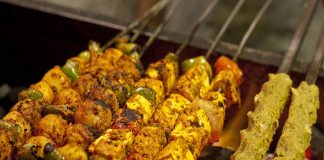 Restaurants Serving Best Tandoori Tikkas And Kebabs In Mumbai Bademiya