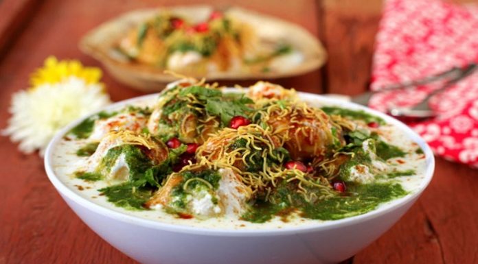 Foodies Special: Places Offering Street Food In Bangalore! Sri Sairam’s Chats and Juice