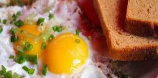 9 Best Breakfast Places in Bangalore Hole in The Wall Cafe