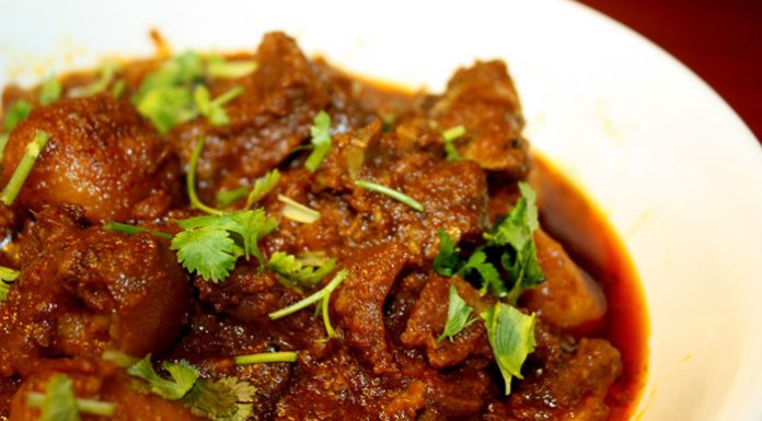 Visit The 11 Places in Kolkata if you Love Kosha Mangsho Mutton Curry