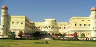 Top 7 Picnic Spots Around Delhi to Celebrate the 26th January Holiday Hotel Sariska Palace