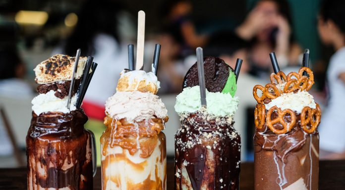 Here are 4 Places in Mumbai to Get Yourself Decadent ‘Freakshakes’ Fresh Shakes In Mumbai