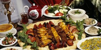 5 Iconic Iranian Restaurants in Mumbai you Cannot Miss Featured Image