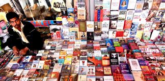 Did You Know? You Can Buy All Books You Want At Daryaganj Sunday Book Market Daryaganj Sunday Book Market