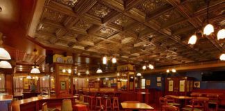 5 Restaurants in Chennai With Good Ambience You Must Visit The Moon And Sixpence