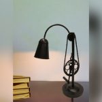 Rolling Colonial Lamp