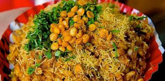 40 Best Mumbai’s Foods A Foodie Must Try At Any Cost Bhel Puri