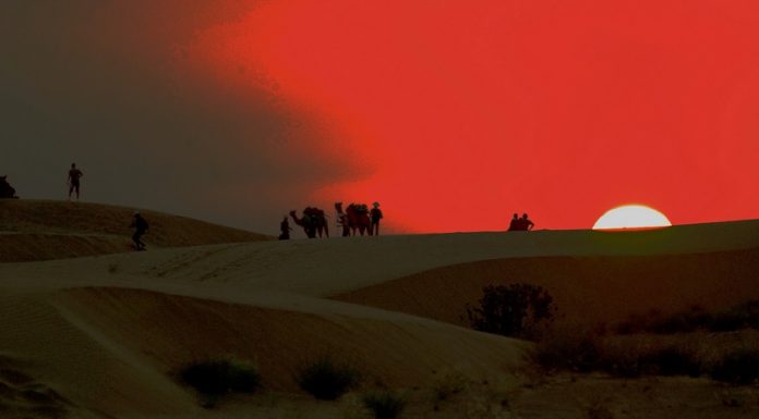 Heritage Of India: Quick Glance To 10 Most Important & Historical Places Of Rajasthan Sunset at Jaiselmer Sand Dunes