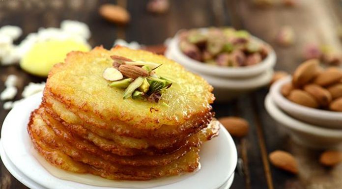 10 Sweet-Delights From Rajasthan That Every Sweet-Toothed Foodie Must Try Chhena Malpua