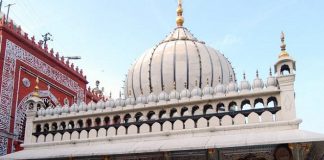 All About Magical Qawwali: Devote The Thursday Nights At Hazrat Nizamuddin Dargah In Delhi Hazrat Nizamuddin Dargah