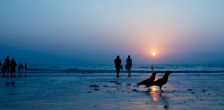 Evenings Are Always Dazzling At Juhu Beach If You Are In Mumbai Juhu Beach