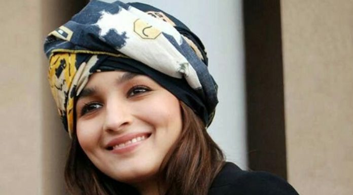 6 Quirky Ways To Team Up Your Outfits With Colorful Scarves This Summer Scarf On The Head