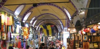 Explore The Old-World Charm Of ‘Bombay’ At Chor Bazaar Chor Bazar