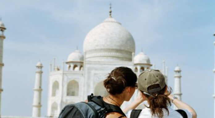 Make This Friendship Day Memorable By Travelling To These Places Near Delhi With Your BFF Cover Image